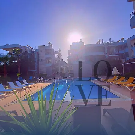 Summer Rose Hotel Sidé
