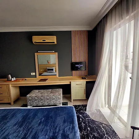 Hotell Summer Rose 3*