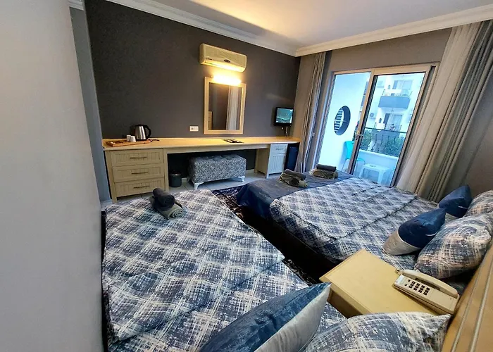 Summer Rose Hotell 3*