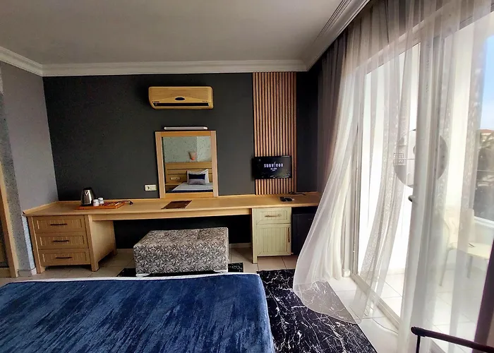 Hotell Summer Rose 3*