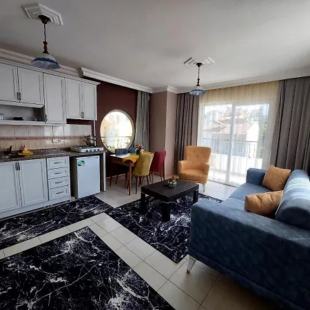 Summer Rose Otel Side