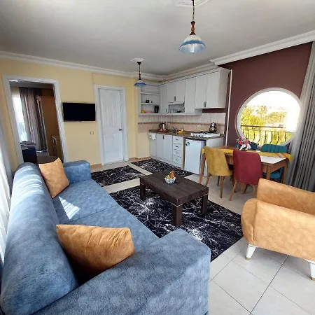 Otel Summer Rose Side