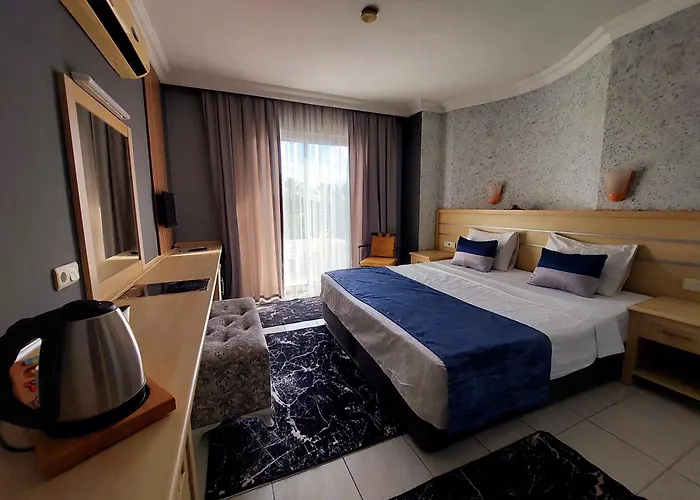 Summer Rose Hotel Sidé