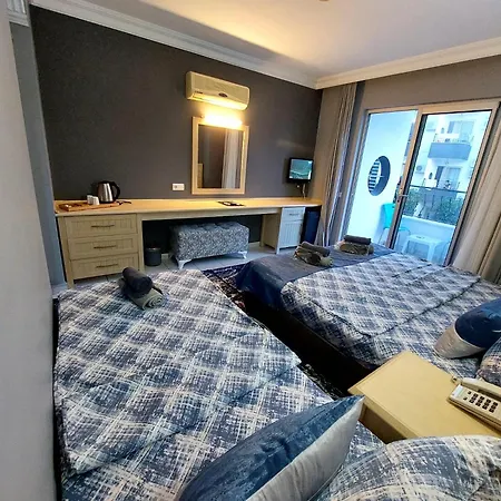 Summer Rose Hotel 3*